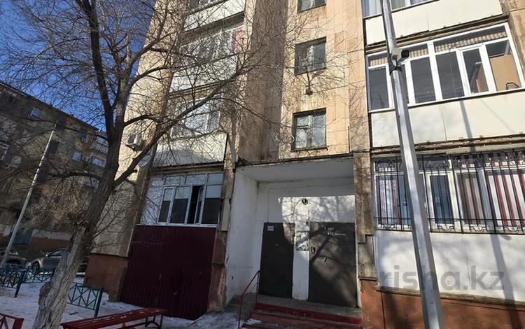 4-бөлмелі пәтер · 105 м² · 6/6 қабат, Гарышкерлер 15А — Площадь первостроителей, бағасы: 250 000 〒 в Жезказгане — фото 6