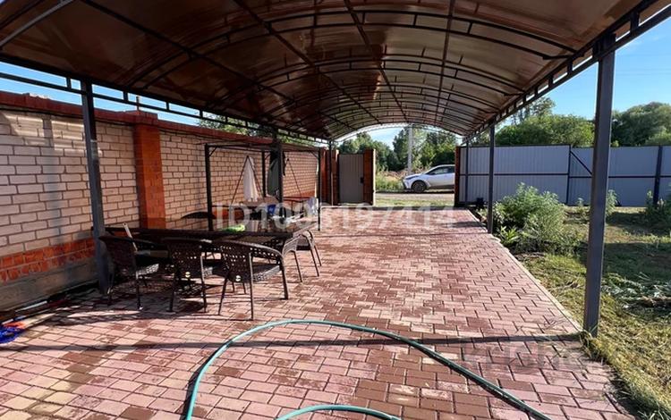 Дача · 1 комната · 50 м² · 8 сот., Строитель-4 71 за 10.7 млн 〒 в Актобе, жилой массив Кирпичный — фото 2