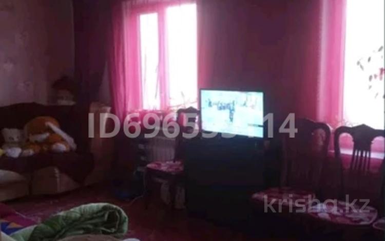 3-бөлмелі пәтер · 55.4 м² · 2/5 қабат, Микрорайон Салтанат 14 — Рядом школа 30,поликлиника 2, бағасы: 18 млн ₸ в Таразе — фото 7