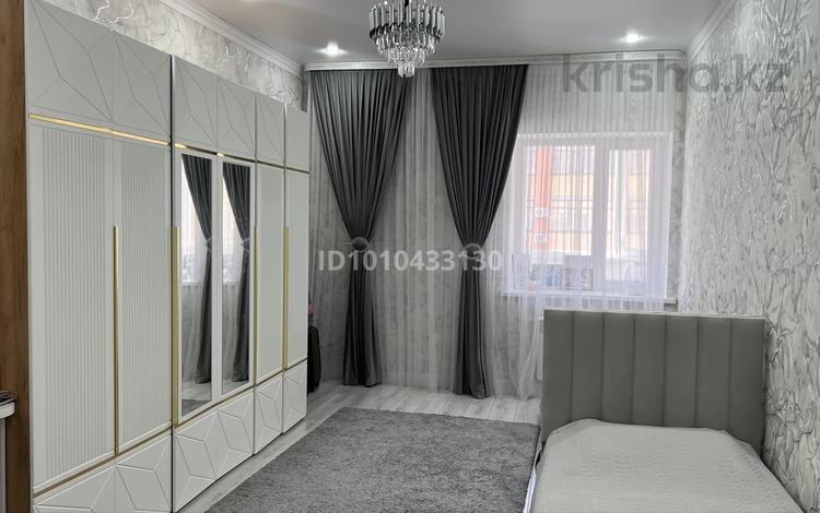 3-бөлмелі пәтер · 130 м² · 2/5 қабат, мкр. Алтын орда 23д, бағасы: 56 млн ₸ в Актобе — фото 2
