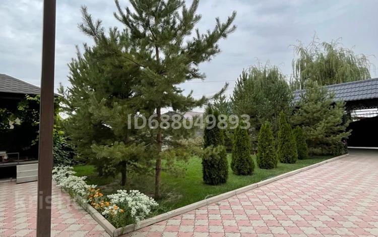 Отдельный дом · 7 комнат · 300 м² · 8 сот., Квартал 8 141 за 77 млн 〒 в Кемертогане — фото 2