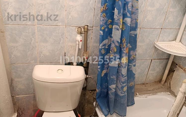 1-бөлмелі пәтер · 12 м² · 4/5 қабат, Центральный ш/а., Азаттық 67а — Возле Агилы, бағасы: 7.5 млн ₸ в Атырау, мкр Центральный — фото 2