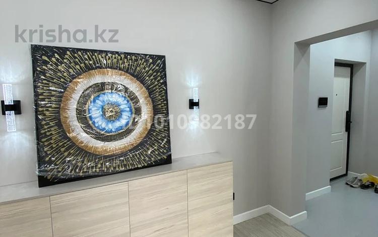 2-бөлмелі пәтер · 71 м² · 10 қабат, Торекулова 93, бағасы: 72 млн ₸ в Алматы — фото 2