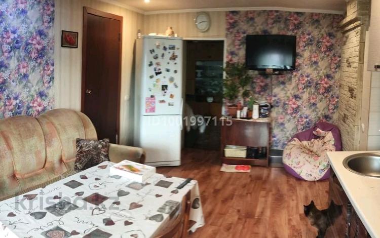 Часть дома · 5 комнат · 72.4 м² · 5.5 сот., Бектурова — Между Достоевского - Горького за 16.5 млн 〒 в Павлодаре — фото 2