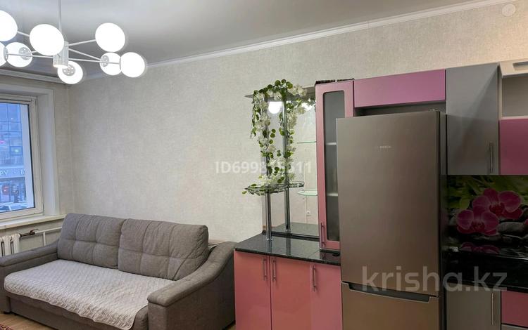 2-комнатная квартира · 57.4 м² · 2/2 этаж, Ухабова 15 за 18.5 млн 〒 в Петропавловске — фото 2