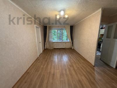 2-бөлмелі пәтер · 42 м² · 1/4 қабат, пр. Строителей, бағасы: 5 млн ₸ в Темиртау
