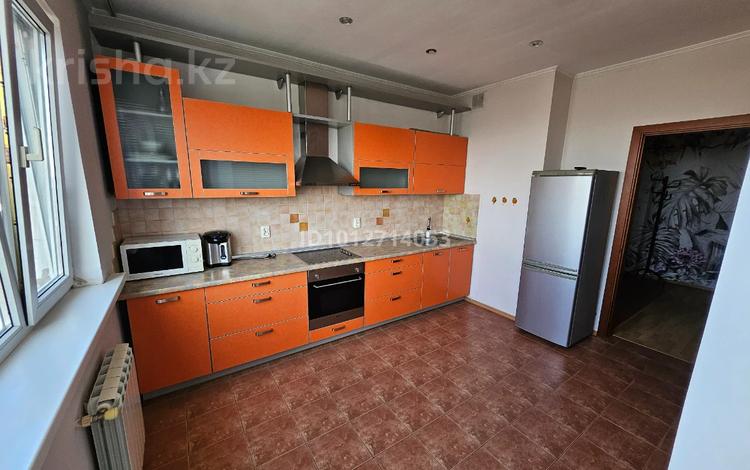 2-комнатная квартира · 70 м² · 8/12 этаж, Ришата и Муслима Абдуллиных 56/4 за 350 000 ₸ в Алматы, Медеуский р-н — фото 2