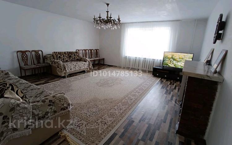 Отдельный дом · 4 комнаты · 206 м² · 31 сот., Шамши Калдаякова 31 за 35 млн ₸ в Карабулаке — фото 2