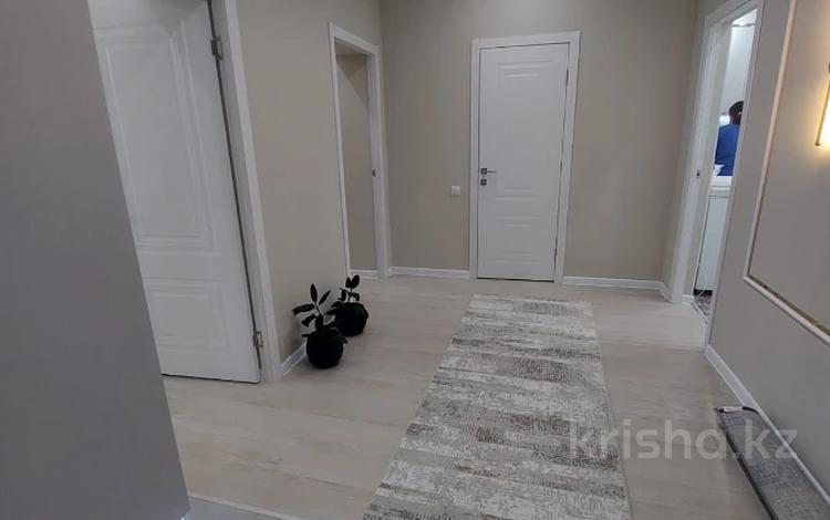 2-комнатная квартира · 72 м² · 2/9 этаж, мкр. Алтын орда за 33 млн 〒 в Актобе — фото 2