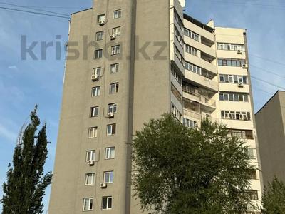 2-бөлмелі пәтер · 55 м² · 2/12 қабат, Самал-3 ш/а. 12 — Альфараби и Достық, бағасы: 57 млн ₸ в Алматы, Медеуский р-н