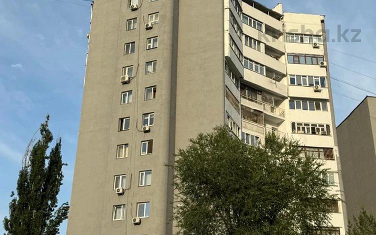 2-бөлмелі пәтер · 55 м² · 2/12 қабат, Самал-3 ш/а. 12 — Альфараби и Достық, бағасы: 57 млн ₸ в Алматы, Медеуский р-н — фото 2