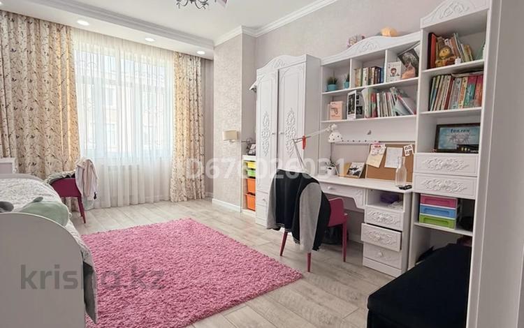 5-комнатная квартира · 168.3 м² · 10/12 этаж, 16-й мкр 55 за 50 млн ₸ в Актау — фото 20