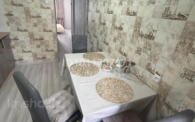 2-бөлмелі пәтер · 60 м² · 5/5 қабат, Алия Молдагулова 7 — Рядом вокзал, бағасы: 150 000 ₸ в Уральске, мкр Школьник — фото 2