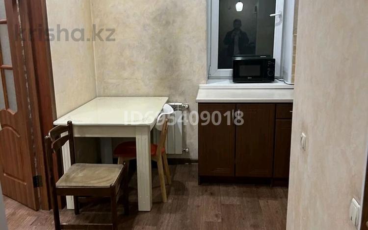 1-бөлмелі пәтер · 45 м² · 2/5 қабат, Алмагүл ш/а., Хусаинова 292, бағасы: 240 000 ₸ в Алматы, Бостандыкский р-н — фото 2