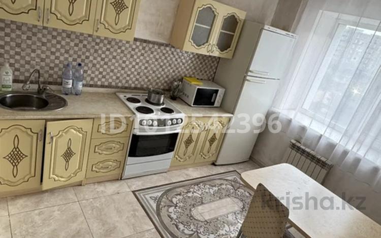 2-бөлмелі пәтер · 58 м² · 4/8 қабат, Касым Кайсенов 6 — Букар жырау, бағасы: 10 000 ₸ в Астане, Есильский р-н — фото 2