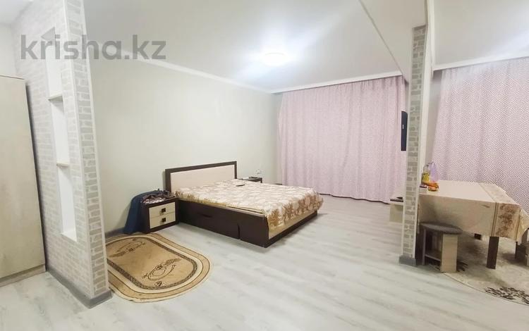 1-комнатная квартира · 47 м² · 5/5 этаж, мкр. Бирлик 15 за 14.3 млн ₸ в Талдыкоргане, мкр Бирлик — фото 2