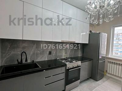 Аренда квартир в Алматы: 2-комнатная квартира · 70 м² · 6/9 этаж · помесячно, мкр Мамыр-4 306 за 310 000 〒 2-комнатная квартира · 70 м² · 6/9 этаж · помесячно, мкр Мамыр-4 306 за 310 000 〒 в Алматы, Ауэзовский р-н