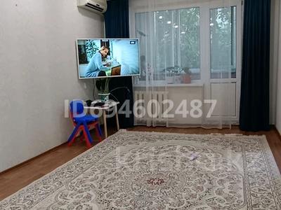 4-бөлмелі пәтер · 62 м² · 3/5 қабат, Курмангазы — Зиг заг, бағасы: 22 млн ₸ в Уральске, мкр Школьник