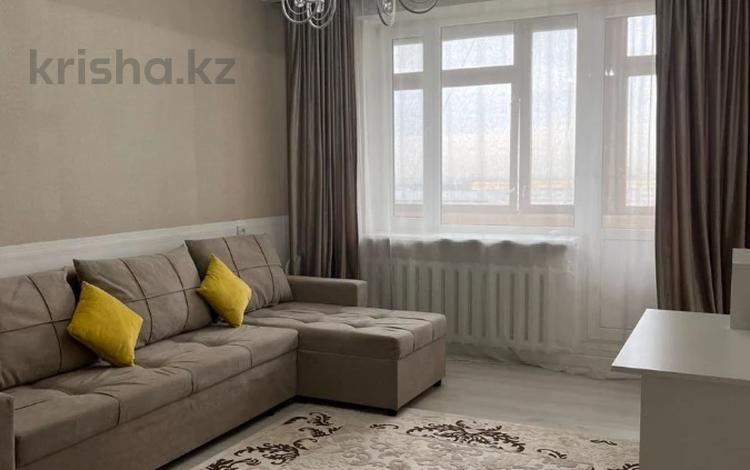 2-комнатная квартира · 60 м² · 9/9 этаж, ул. Тулебаева 94 за 380 000 ₸ в Алматы, Медеуский р-н — фото 9