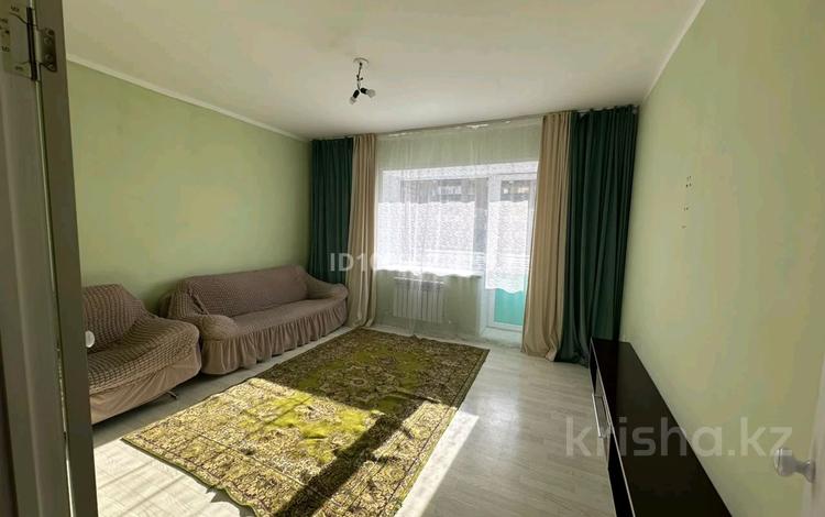 2-бөлмелі пәтер · 60 м² · 3/9 қабат, Карагайлы 111, бағасы: 180 000 ₸ в Семее — фото 20