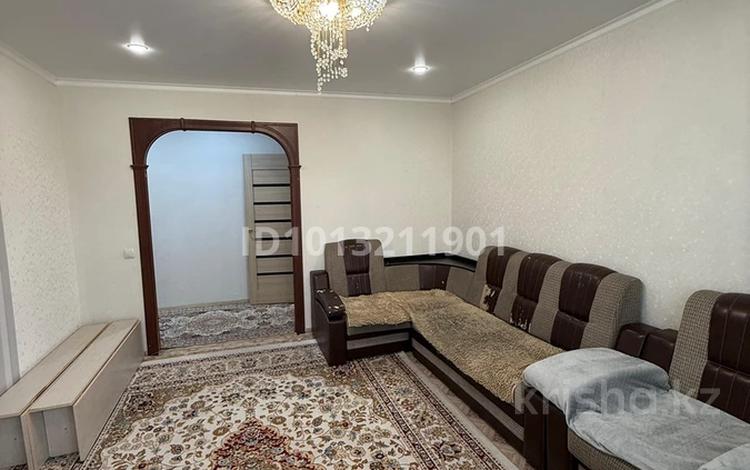 5-комнатная квартира · 100 м² · 2/5 этаж, Камзина 12 за 23 млн ₸ в Аксу — фото 2
