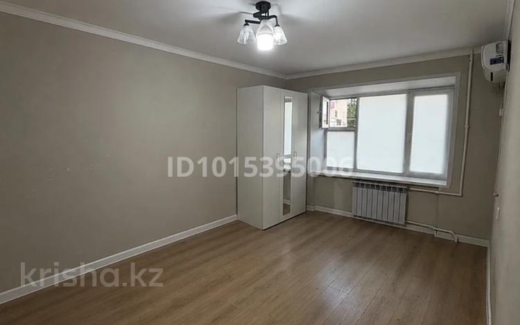 1-комнатная квартира · 30 м² · 1/5 этаж, Жексенбаева 78 — Саяхат гостиница, 3 школа за 100 000 ₸ в Уральске — фото 2