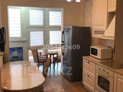 2-комнатная квартира · 75 м² · 3/11 этаж, 11-й мкр 60 — Магазин Восток за 300 000 〒 в Актау