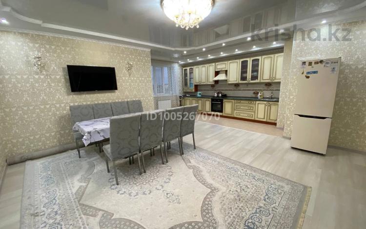 3-комнатная квартира · 125.3 м² · 5/5 этаж, Бокенбай Батыра 153/6 за 41 млн 〒 в Актобе, квартал Авиатор-2 — фото 7