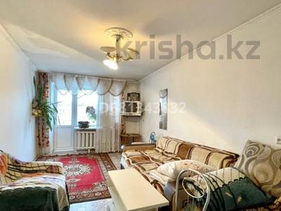 2-бөлмелі пәтер, 50 м², 5/5 қабат тәулігіне, Лихарева 7, бағасы: 8 000 〒 в Усть-Каменогорске