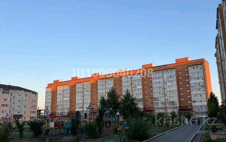 4-комнатная квартира · 105 м² · 8/9 этаж, 10 микрорайон 25 — Возле школы ,садик за 25 млн ₸ в Аксае — фото 2