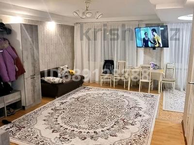 4-комнатная квартира, 100 м², 2/5 этаж, Абылайхана 60 за 35 млн 〒 в Щучинске