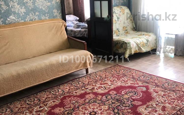 1-бөлмелі пәтер · 34 м² · 2/5 қабат, Бурова 8 — Кабанбай батыра, бағасы: 10 000 ₸ в Усть-Каменогорске, Ульбинский — фото 2