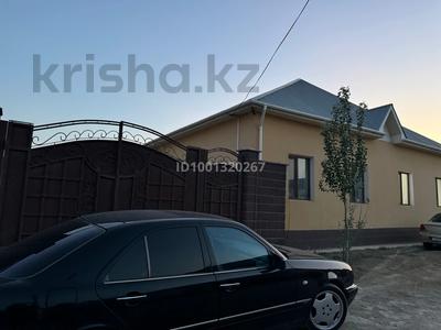 Жеке үй · 5 бөлме · 210 м² · 10 жүзд., Наурыз Абу Байтенов 19 — Наурыз, бағасы: 40 млн ₸ в 