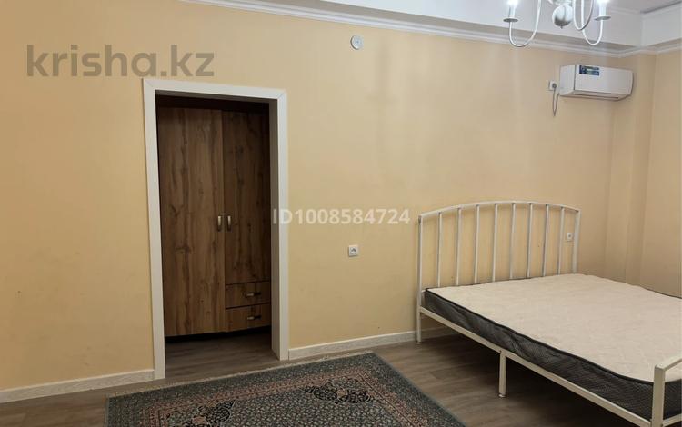 2-бөлмелі пәтер · 75 м² · 6 қабат, мкр Туран , Байдибек би 5, бағасы: 160 000 ₸ в Шымкенте, Каратауский р-н — фото 2