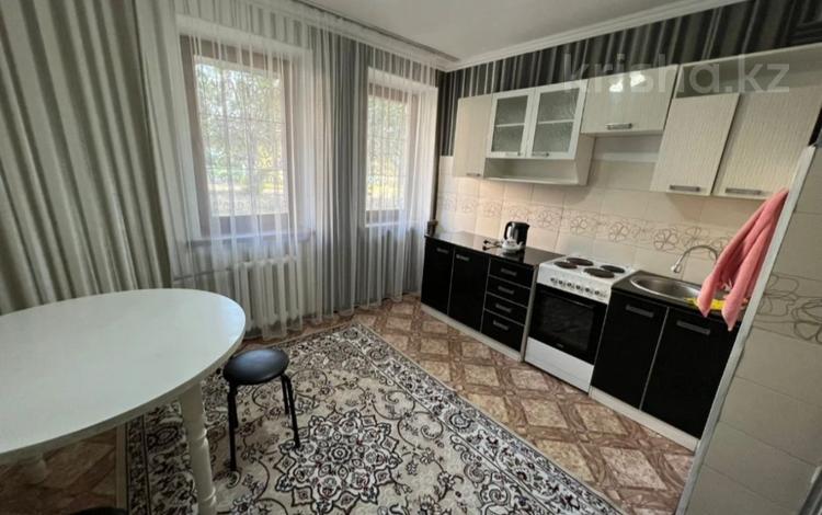2-бөлмелі пәтер · 70 м² · 1/9 қабат, 12-ш/а. 64 — ТРК АКТАП,АКВАПАРК,МОРЕ,ЦЕНТР ГОРОДА, бағасы: 9 000 ₸ в Актау, 12-й мкр — фото 2