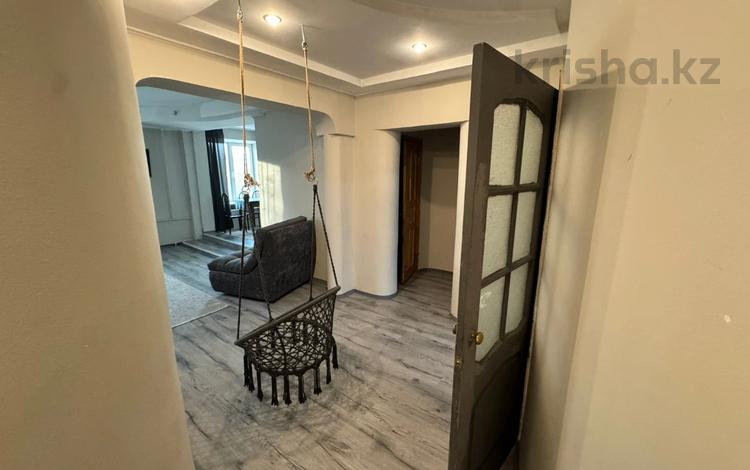 3-комнатная квартира · 97.1 м² · 3/3 этаж, Металлургов 22 за 33 млн ₸ в Усть-Каменогорске — фото 2