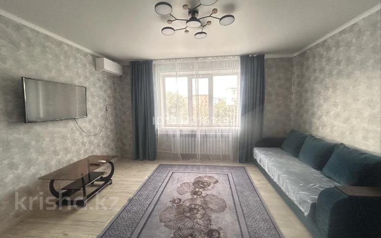 2-бөлмелі пәтер · 56 м² · 3/9 қабат, Ауэзова, бағасы: 13 000 ₸ в Семее — фото 15