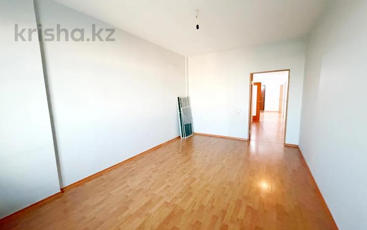 3-бөлмелі пәтер · 98 м² · 13/23 қабат, Валиханова 5, бағасы: 36.3 млн ₸ в Астане, р-н Байконур — фото 2