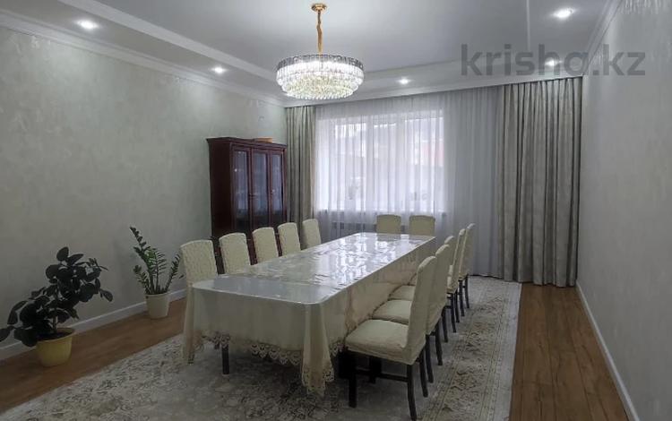 3-бөлмелі пәтер · 120 м² · 1/5 қабат, Алтын орда ш/а., мангилик ел, бағасы: 47 млн ₸ в Актобе, мкр. Алтын орда — фото 2