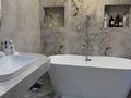 3-комнатная квартира · 141 м² · 7/10 этаж, К. Аманжолова 110 за 92 млн ₸ в Уральске — фото 21