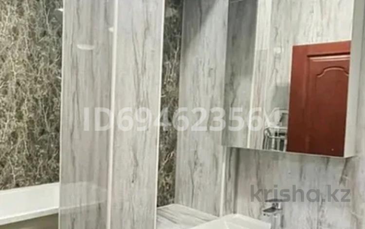 2-бөлмелі пәтер · 64 м², Карасай батыра 156 — Карасай батыра - Ауэзова, бағасы: 300 000 ₸ в Алматы, Алмалинский р-н — фото 2