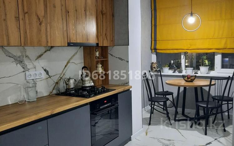 2-бөлмелі пәтер · 57 м² · 3/5 қабат, 7-й мкр 12 — Парк у моря, бағасы: 24.8 млн ₸ в Актау — фото 2