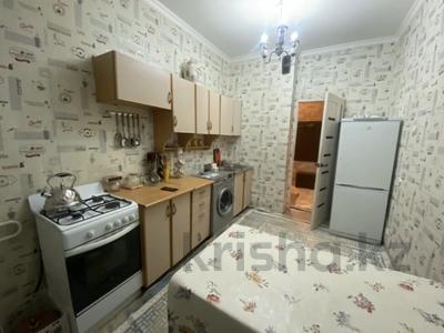 3-бөлмелі пәтер · 64 м² · 2/5 қабат, Мкр. "Водник-2", бағасы: 200 000 ₸ в Боралдае (Бурундай)