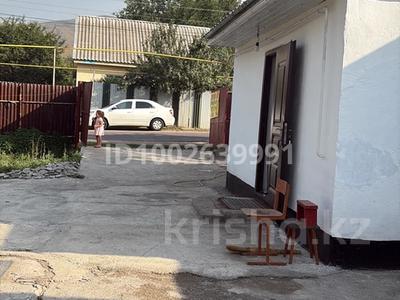 Жеке үй · 3 бөлме · 60 м² · 19 жүзд., Ул Жетысу — Рядом Садик школа Акимат почта, бағасы: 15 млн ₸ в Бекболате