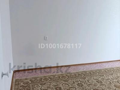 2-комнатная квартира · 48 м² · 2/5 этаж, мкр 8, 101 Стрелковой бригады — Остановка хлебокомбинат за 160 000 ₸ в Актобе