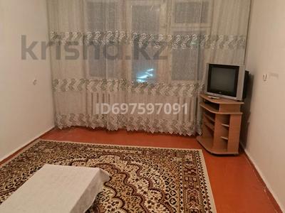 1-бөлмелі пәтер, 30 м², 4/5 қабат, Яссауи — Базар, домофон, бағасы: 5.8 млн 〒 в Кентау