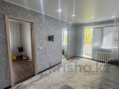 3-бөлмелі пәтер, 48 м², 4/5 қабат, Камзина 61, бағасы: 11 млн 〒 в Аксу