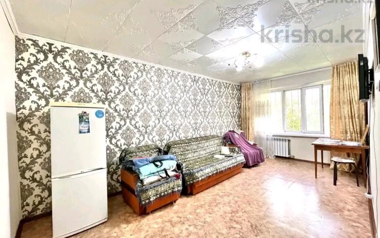 2-комнатная квартира, 42 м², 1/5 этаж, микрорайон Самал 27 за 12.2 млн 〒 в Талдыкоргане, мкр Самал — фото 2