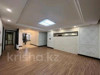 4-бөлмелі пәтер · 146 м² · 6 қабат, Кошкарбаева 10 — Мечеть Хазрет Султан, бағасы: 105 млн ₸ в Астане, Алматы р-н