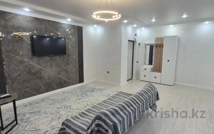 2-комнатная квартира · 73 м² · 2/6 этаж, 39-й мкр 4 за 22 млн ₸ в Актау — фото 6